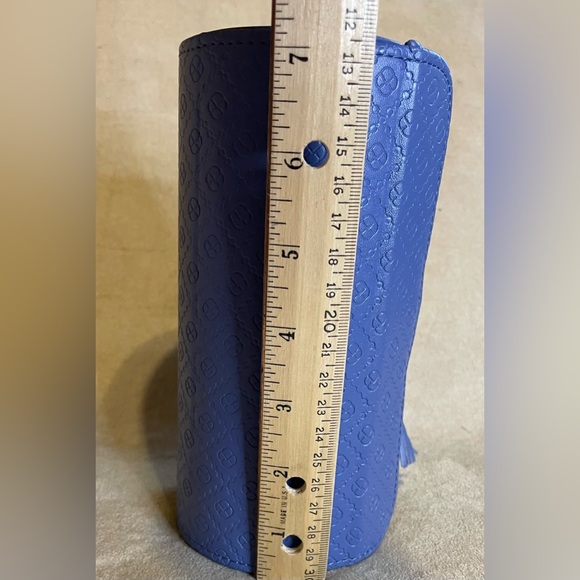 Vlando Viaggio Small Jewelry Travel Case with Tassel Periwinkle Purple Embossed - Picture 5 of 6